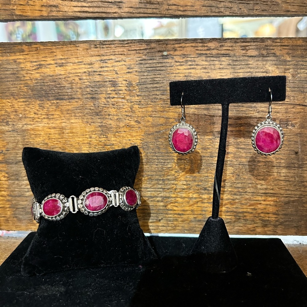 Faceted Kashmir Ruby & Sterling Set - image 1